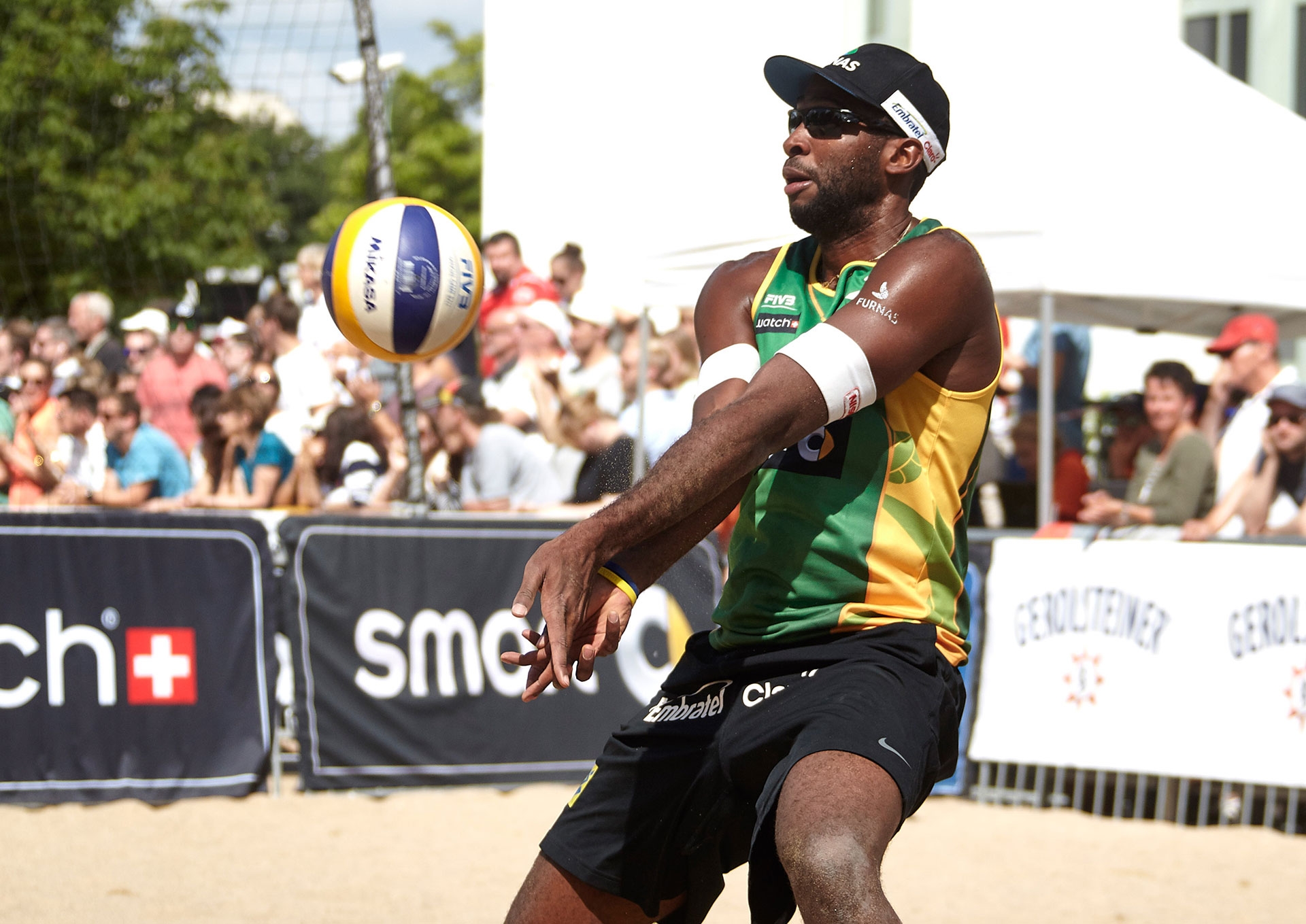 Big-serving Evandro Gonçalves was in brilliant form again. Photocredit: Mike Ranz